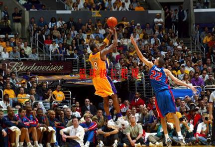 “篮球越位犯规”，NBA里越位犯规是什么？